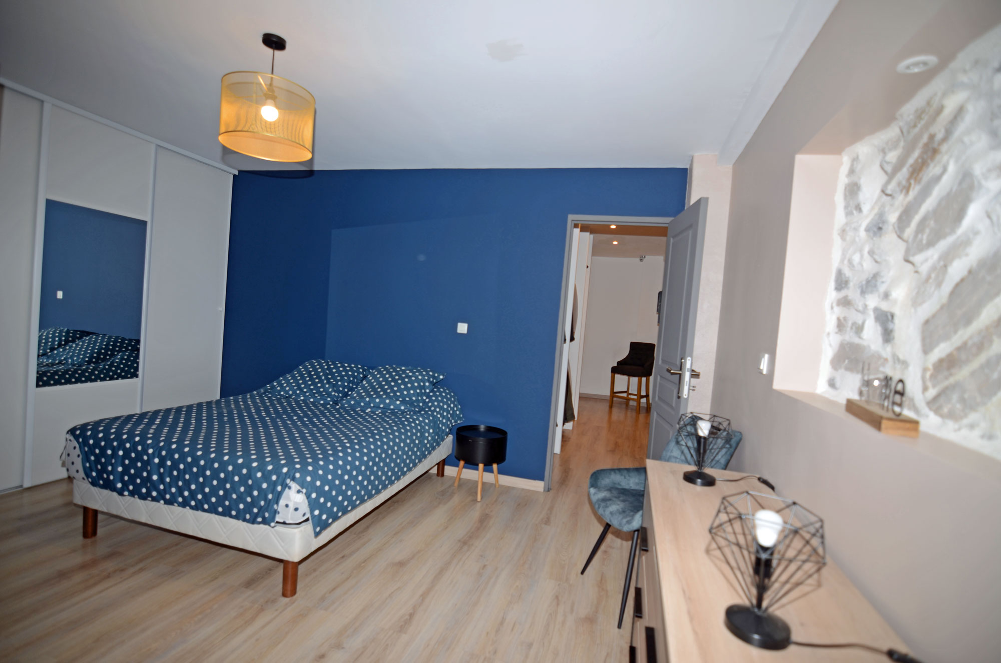 1382BI_bedroom1.jpg