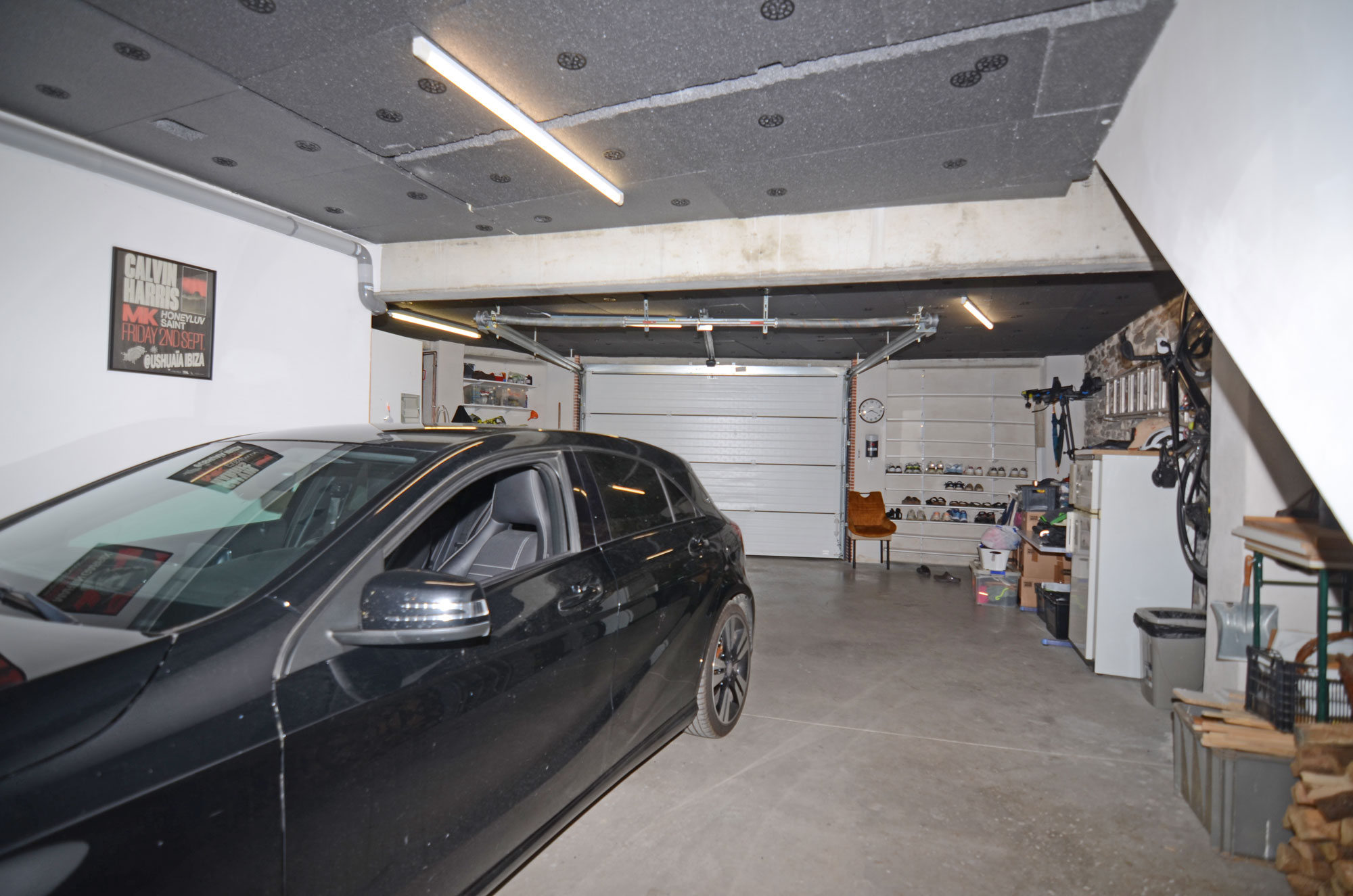1382BI_garage1.jpg